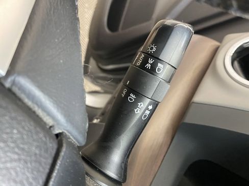 Used 2021 Toyota Tundra Limited image 27