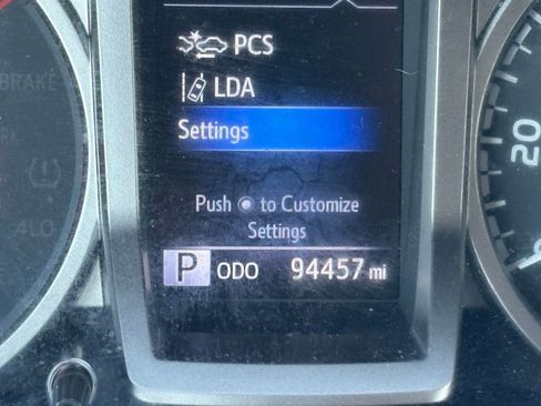 Used 2022 Toyota Tacoma SR5 AWD/4WD image 14