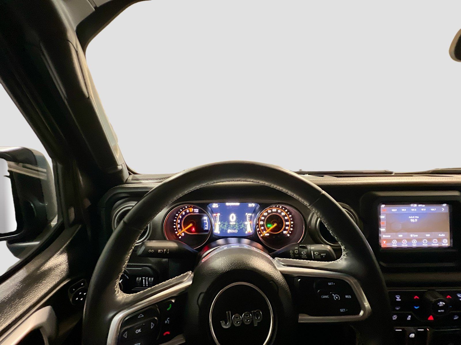 Used 2018 Jeep Wrangler Unlimited Sahara w/ LED Lighting Group AWD/4WD image 7