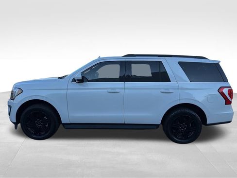 Used 2020 Ford Expedition XLT image 2
