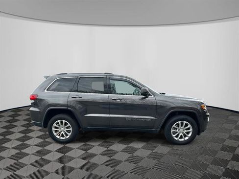 Certified 2021 Jeep Grand Cherokee Laredo image 4