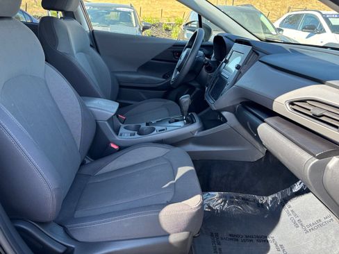 Used 2024 Subaru Crosstrek 2.0i AWD/4WD image 17