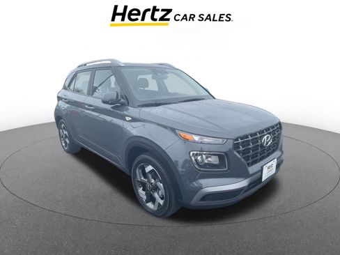 Used 2025 Hyundai Venue SEL image 1