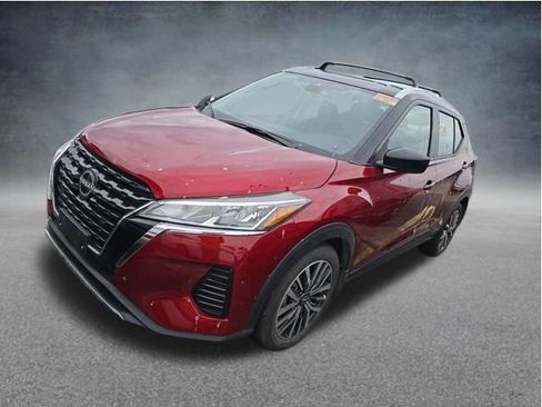 Used 2024 Nissan Kicks SV w/ Interior Electronics Package FWD image 9