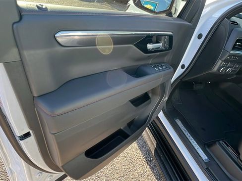 New 2026 Chevrolet Suburban RST w/ Comfort Package image 11