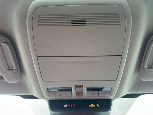 Used 2024 MAZDA CX-30 AWD 2.5 S w/ Preferred Package image 18