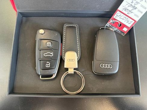 Used 2024 Audi Q3 2.0T Premium Plus AWD/4WD image 32