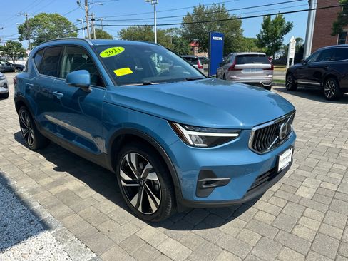 Used 2023 Volvo XC40 B5 Plus w/ Protection Package Premier AWD/4WD image 43