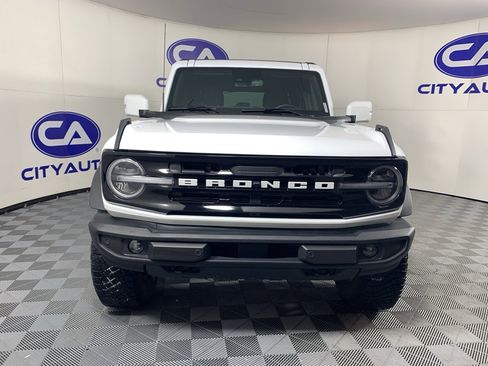 Used 2023 Ford Bronco Outer Banks w/ Sasquatch Package image 9