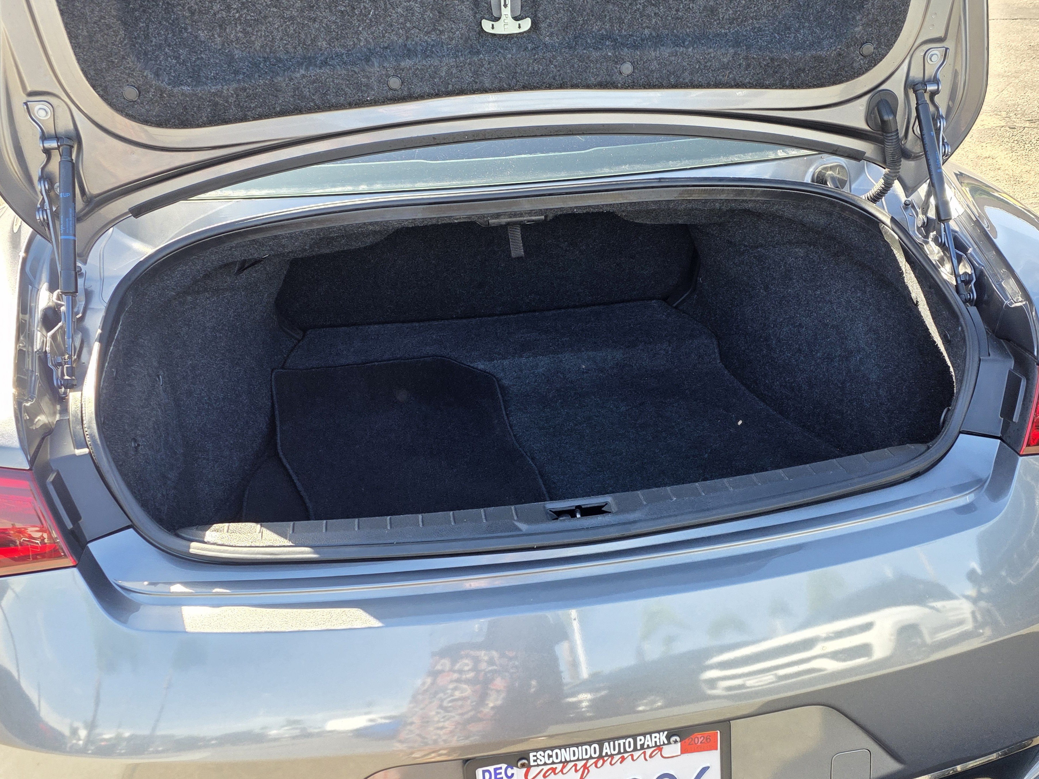 Used 2019 INFINITI Q60 3.0t w/ Cargo Package RWD image 21