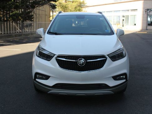 Used 2018 Buick Encore Essence image 3