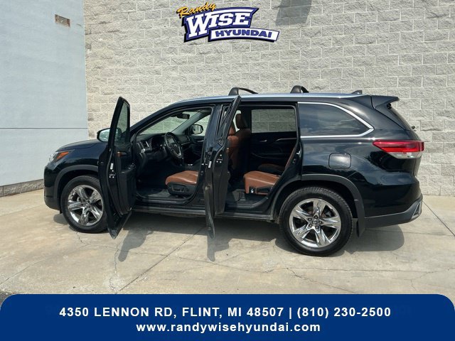 Used 2019 Toyota Highlander Limited Platinum AWD/4WD image 15