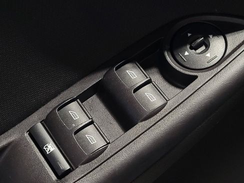 Used 2016 Ford Focus SE FWD image 27