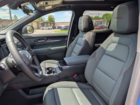 New 2026 GMC Terrain AT4 w/ Convenience Package III AWD/4WD image 40