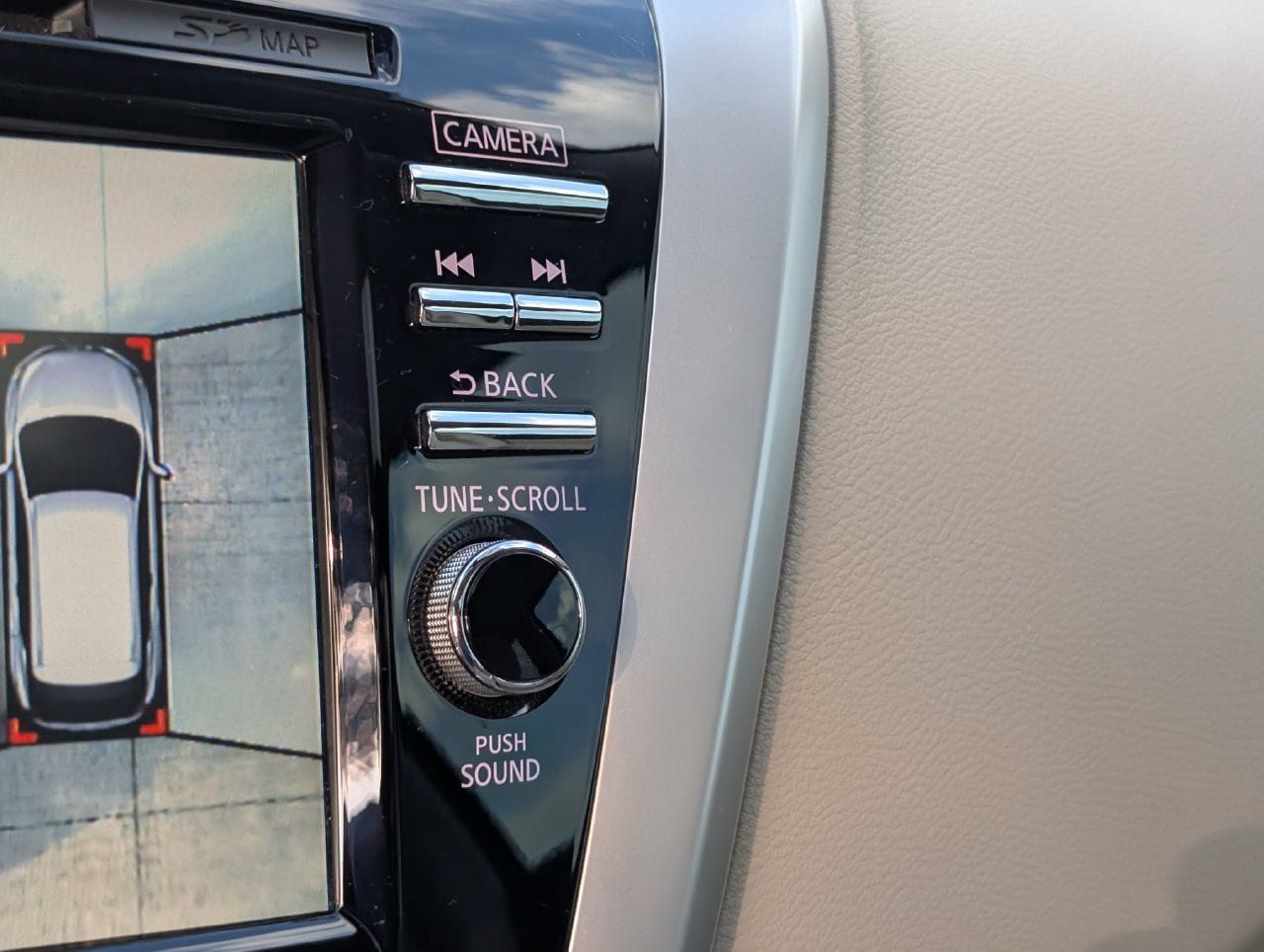 Used 2016 Nissan Murano SL w/ SL Technology Package FWD image 15