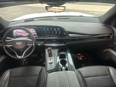 Used 2021 Cadillac Escalade Sport RWD image 20