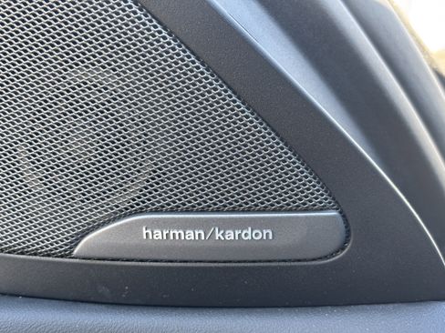 Used 2024 BMW X6 xDrive40i w/ Premium Package image 19