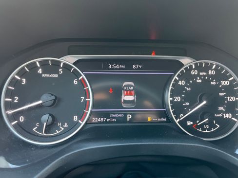 Used 2025 Nissan Rogue SV image 41