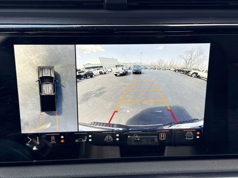 Used 2024 GMC Sierra 2500 AT4 w/ AT4 Preferred Package AWD/4WD image 14