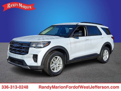 New 2026 Ford Explorer Active AWD/4WD image 1