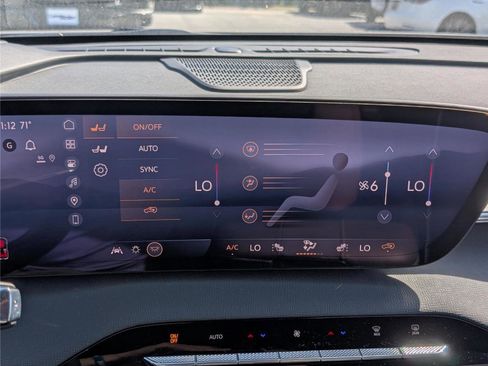 New 2026 Buick Enclave Preferred w/ Power Package image 25