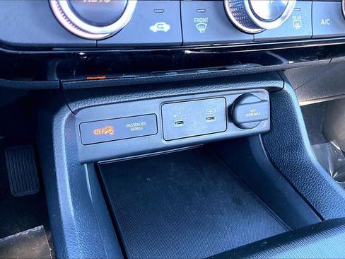 Used 2025 Honda Civic LX image 29