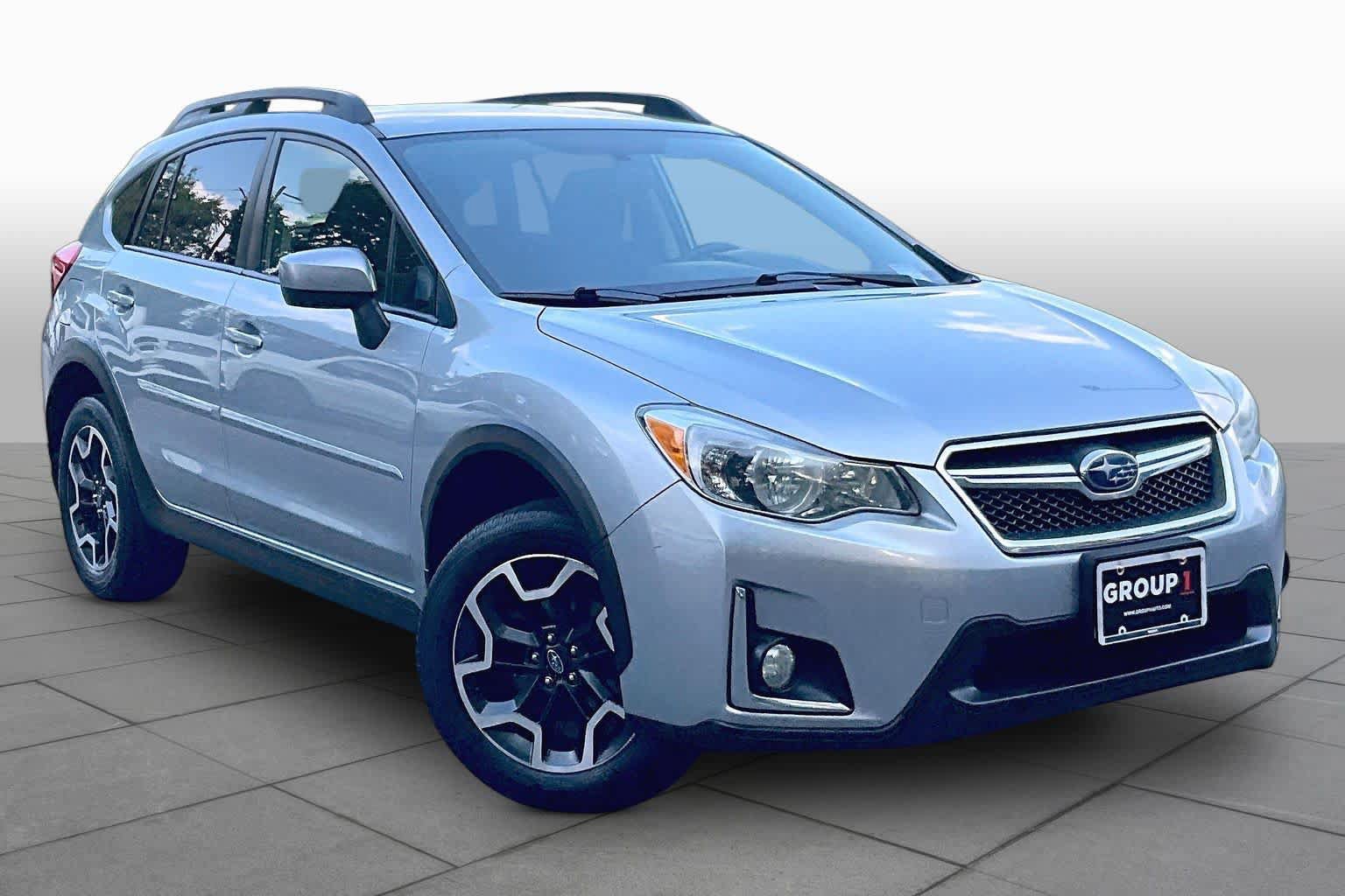 Used 2017 Subaru Crosstrek 2.0i Premium AWD/4WD image 3