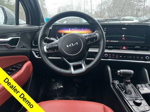 New 2025 Kia Sportage SX image 14