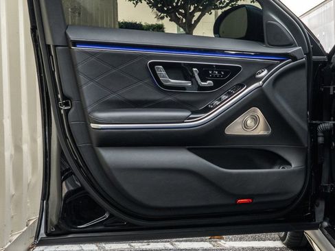 Used 2024 Mercedes-Benz S 63 AMG S image 30