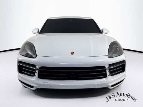 Used 2023 Porsche Cayenne Platinum Edition AWD/4WD image 2