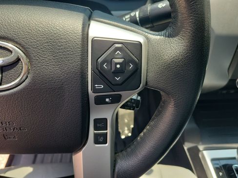 Used 2021 Toyota Tundra SR5 w/ SR5 Leather Package RWD image 20