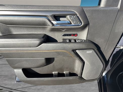 Used 2024 GMC Sierra 1500 AT4 w/ Technology Package image 29