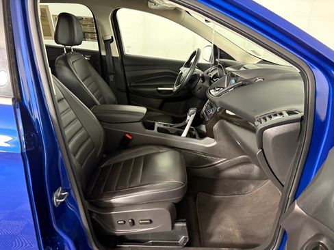 Certified 2017 Ford Escape Titanium w/ Equipment Group 301A image 37