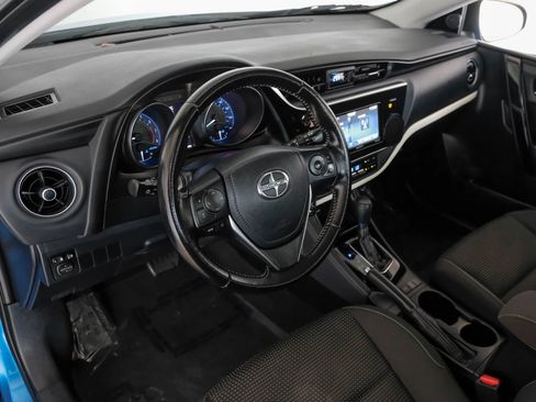 Used 2016 Scion iM Hatchback 4D image 2