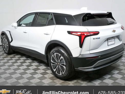 New 2026 Chevrolet Blazer EV LT image 26