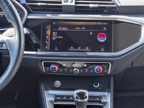 Used 2020 Audi Q3 2.0T Premium Plus w/ Premium Plus Package image 22