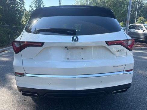 Used 2022 Acura MDX w/ Technology Package AWD/4WD image 14