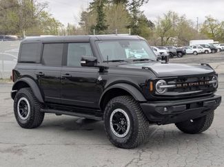 Used 2024 Ford Bronco Outer Banks w/ Sasquatch Package video 3