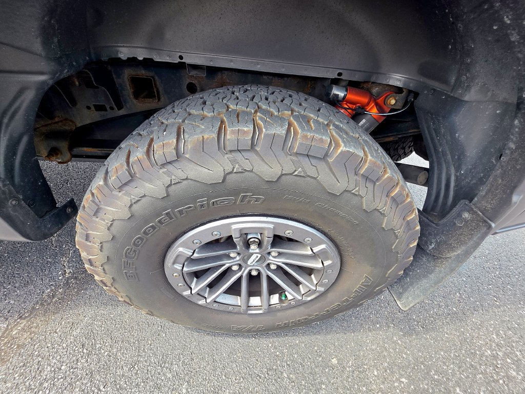 Used 2020 Ford F150 Raptor w/ Equipment Group 802A Luxury AWD/4WD image 16