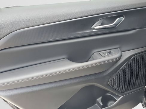 New 2025 Jeep Grand Cherokee L Laredo image 42