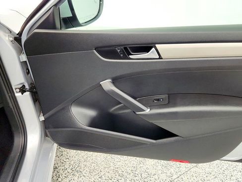 Used 2021 Volkswagen Passat 2.0T S image 25