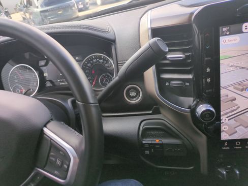 Used 2024 RAM 2500 Laramie image 26