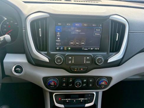 Used 2024 GMC Terrain SLT FWD image 14