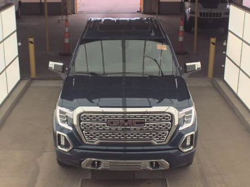 Used 2021 GMC Sierra 1500 Denali w/ Denali Ultimate Package AWD/4WD image 8