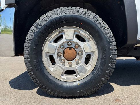 Used 2018 Chevrolet Silverado 2500 LT w/ LT Convenience Package AWD/4WD image 13