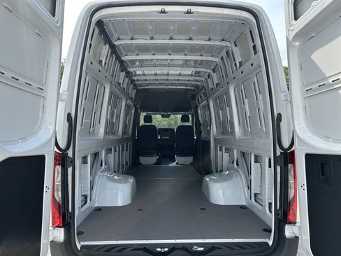 New 2024 Mercedes-Benz Sprinter 3500 image 28