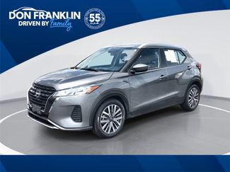 Used 2024 Nissan Kicks SV image 1