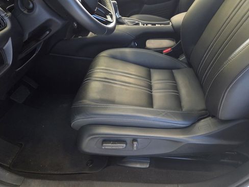 Used 2023 Honda HR-V EX-L image 13