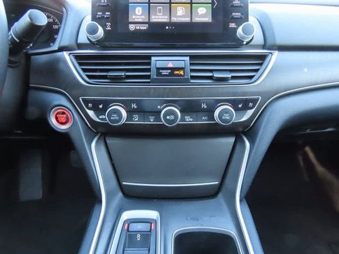 Certified 2019 Honda Accord Touring image 23