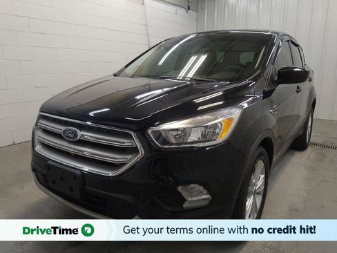 Used 2019 Ford Escape SE FWD image 1